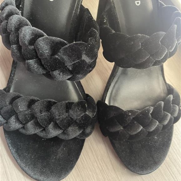 Braided Taper Heel Sandal - Picture 3 of 3